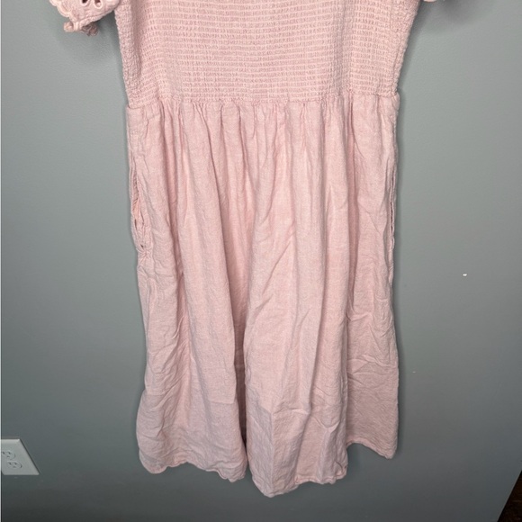 Madewell Linen-Blend Eyelet-Sleeve Lucie Smocked Midi Dress - Wisteria Dove - Picture 10 of 13